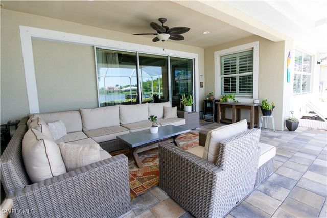 2604 Stonyhill CT, Cape Coral, FL 33991