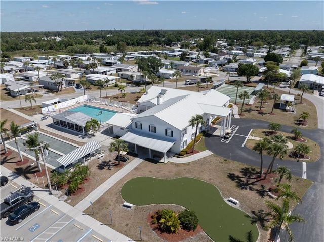 203 Harvest LN, North Fort Myers, FL 33917