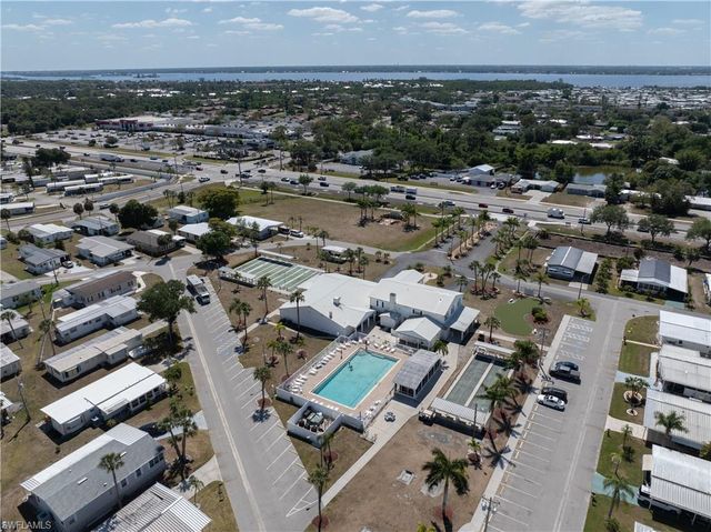 203 Harvest LN, North Fort Myers, FL 33917