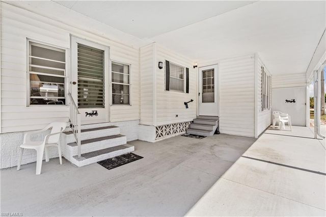 203 Harvest LN, North Fort Myers, FL 33917