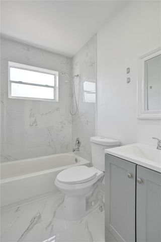 260 NE 41st Street, Oakland Park, FL 33334