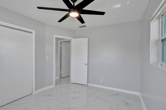 260 NE 41st Street, Oakland Park, FL 33334