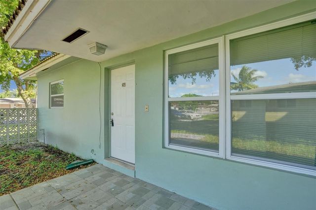 260 NE 41st Street, Oakland Park, FL 33334