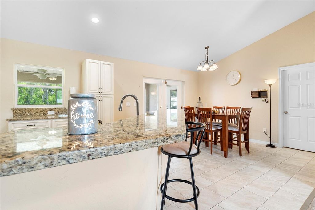 Image 9 of property listing at 391 MARION OAKS PASS, Ocala, FL 34473