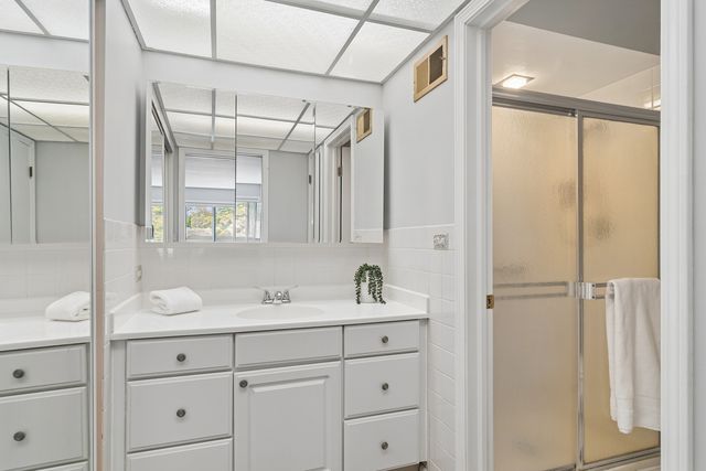250 W Parliament Place 216, Mount Prospect, IL 60056