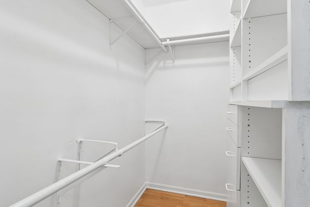 250 W Parliament Place 216, Mount Prospect, IL 60056