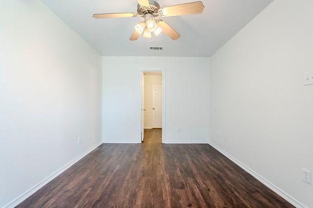 611 Oriole Boulevard 404, Duncanville, TX 75116
