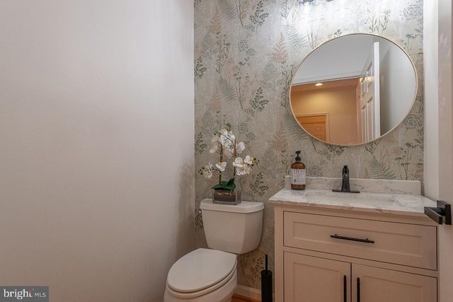 158 N VIEW CIR, Warrenton, VA 20186