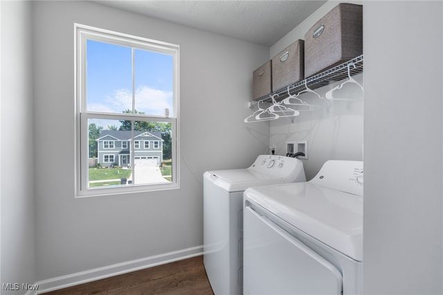 238 Leather Leaf Drive, Elyria, OH 44035