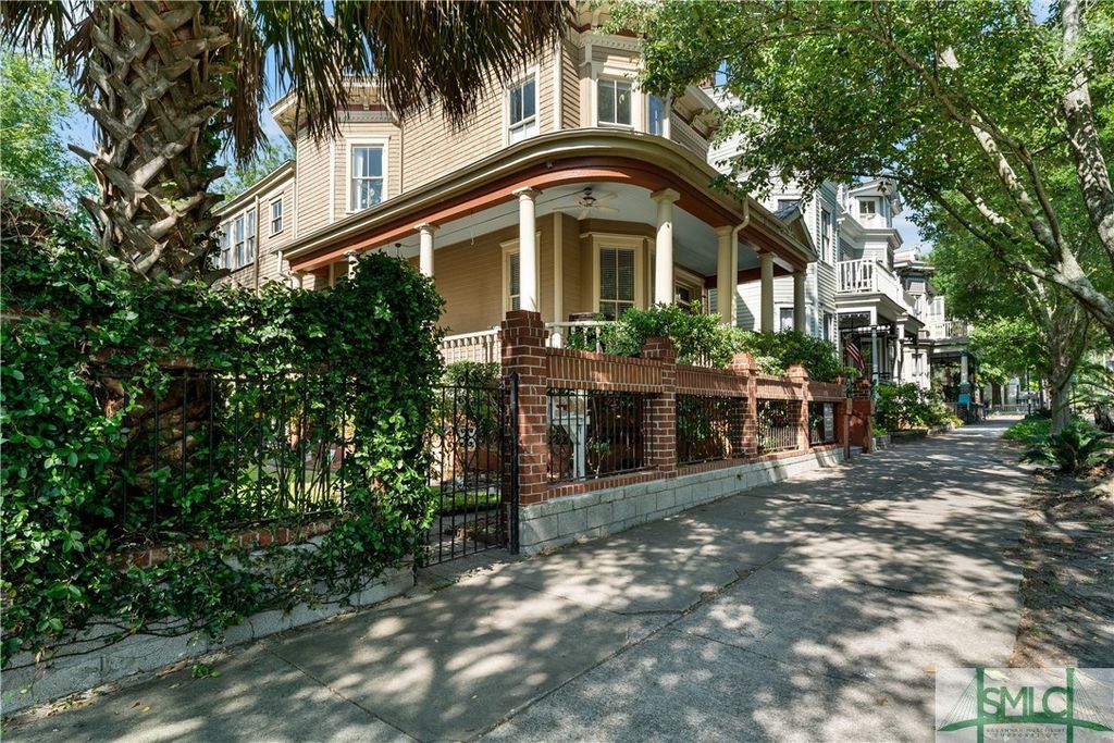 Image 1 of property listing at 109 E Park Avenue C, Savannah, GA 31401