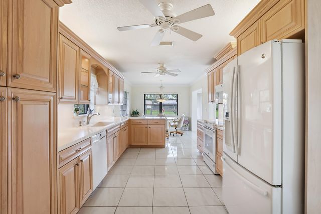 10426 Vereda Circle, Boynton Beach, FL 33436