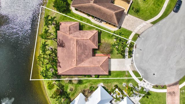 10426 Vereda Circle, Boynton Beach, FL 33436