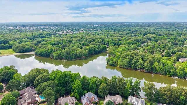 8656 WOOD MILLS DR W, Memphis, TN 38016