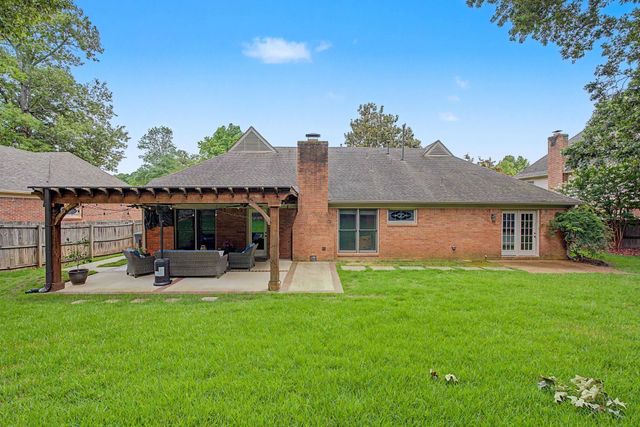 8656 WOOD MILLS DR W, Memphis, TN 38016
