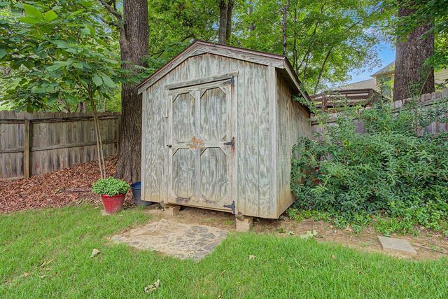 8656 WOOD MILLS DR W, Memphis, TN 38016