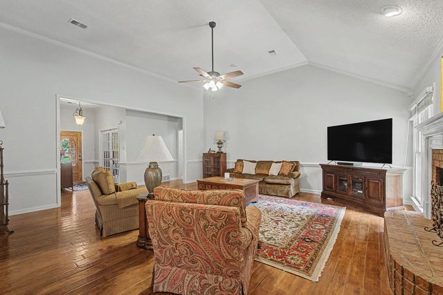8656 WOOD MILLS DR W, Memphis, TN 38016
