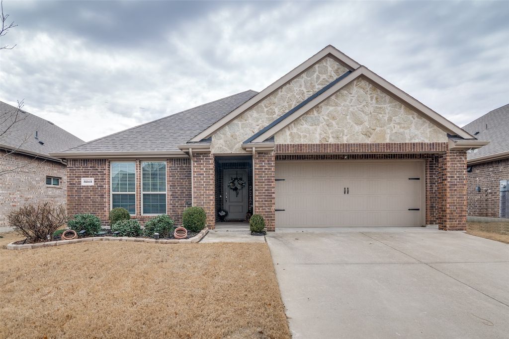 3213 Hollow Branch Drive, Royse City, TX 75189