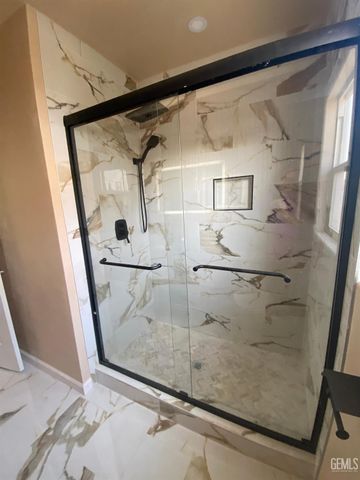 2728 Kentucky Street, Bakersfield, CA 93306