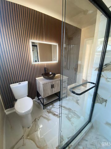 2728 Kentucky Street, Bakersfield, CA 93306