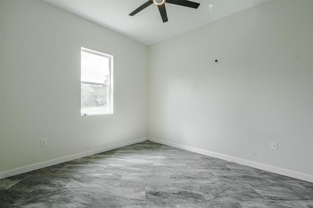 1354 OLD PIN OAK RD, Paige, TX 78659