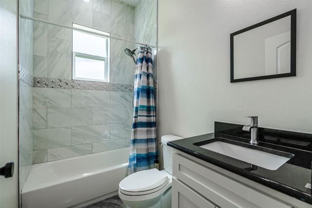 1354 OLD PIN OAK RD, Paige, TX 78659