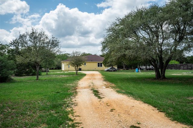 1354 OLD PIN OAK RD, Paige, TX 78659