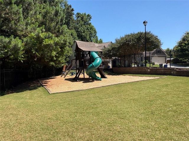 4707 Sweetwater Drive, Gainesville, GA 30504