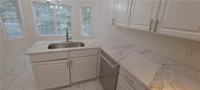 1050 Hillary Lane, Lawrenceville, GA 30043