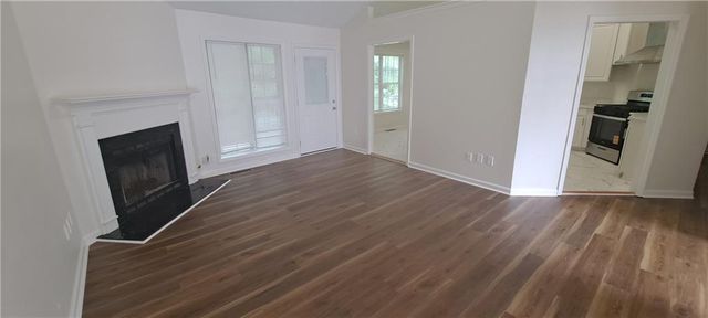1050 Hillary Lane, Lawrenceville, GA 30043