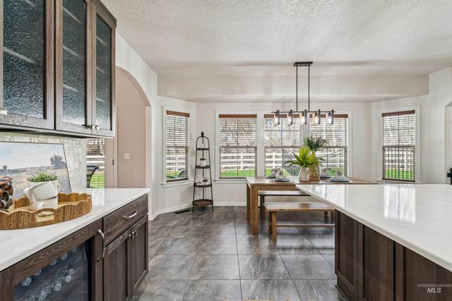 977 N Woodvalley, Eagle, ID 83616