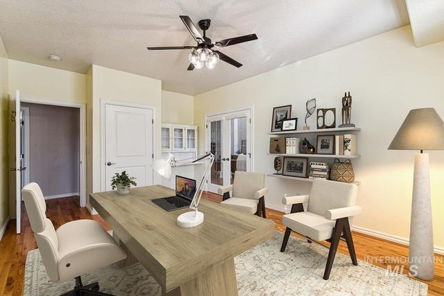 977 N Woodvalley, Eagle, ID 83616