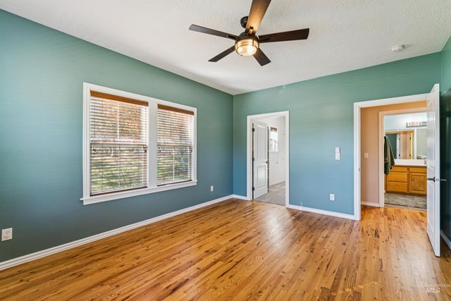 977 N Woodvalley, Eagle, ID 83616