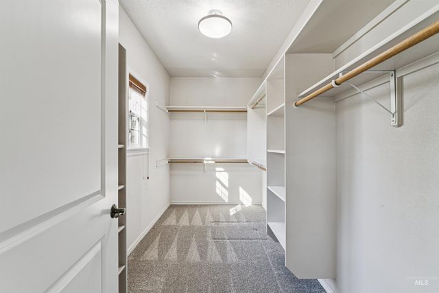 977 N Woodvalley, Eagle, ID 83616