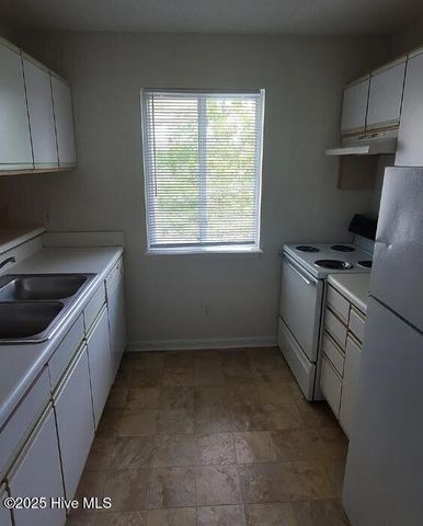 320 Brownlea Drive 1e, Greenville, NC 27858