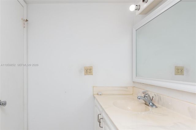 2780 NE 183rd St 1606, Aventura, FL 33160