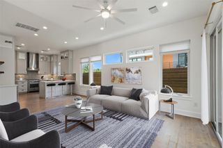 4020 Valley View RD B, Austin, TX 78704