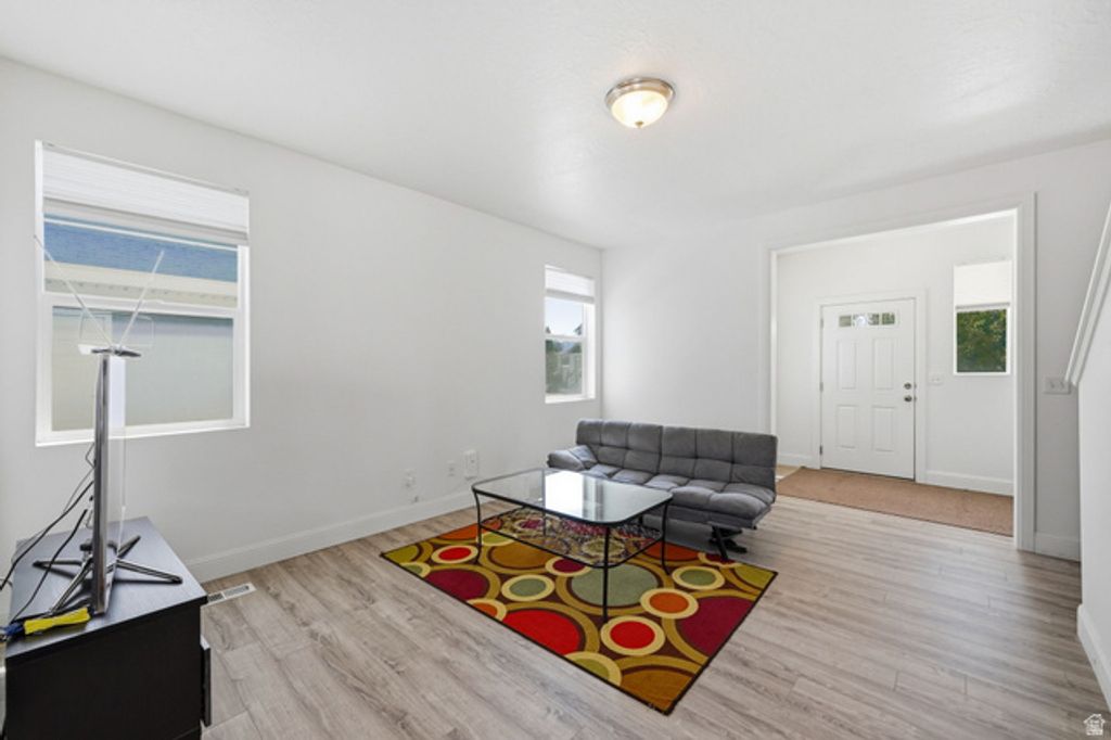 Image 2 of property listing at 928 W TEAL WAY, South Salt Lake, UT 84119