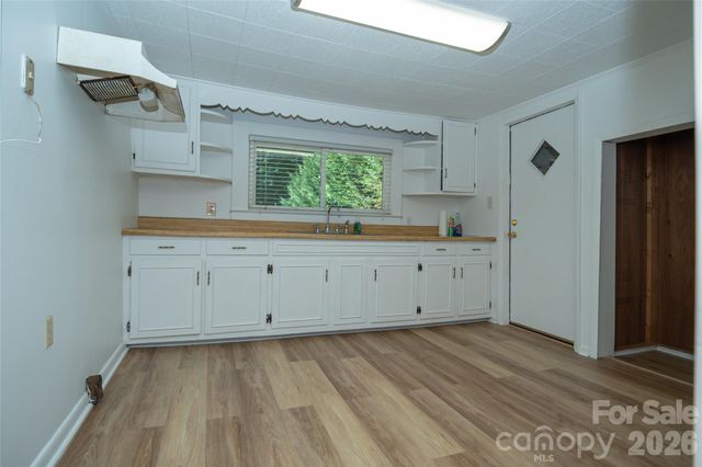 3036 Flat Gap Road, Valdese, NC 28690