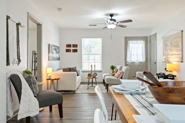 2674 Old Matthews Rd, Nashville, TN 37207