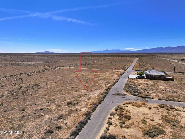 7820 Jacaranda Avenue, California City, CA 93505