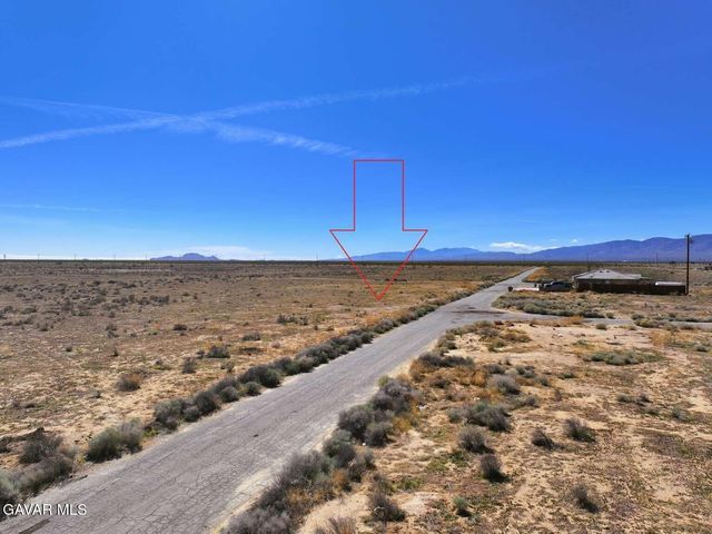 7820 Jacaranda Avenue, California City, CA 93505