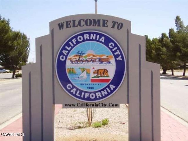 7820 Jacaranda Avenue, California City, CA 93505