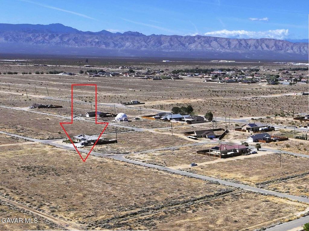7820 Jacaranda Avenue, California City, CA 93505