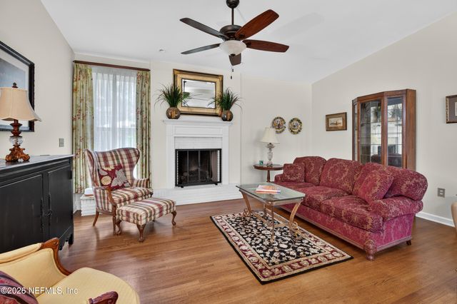 2432 JOSE Circle S, Jacksonville, FL 32217