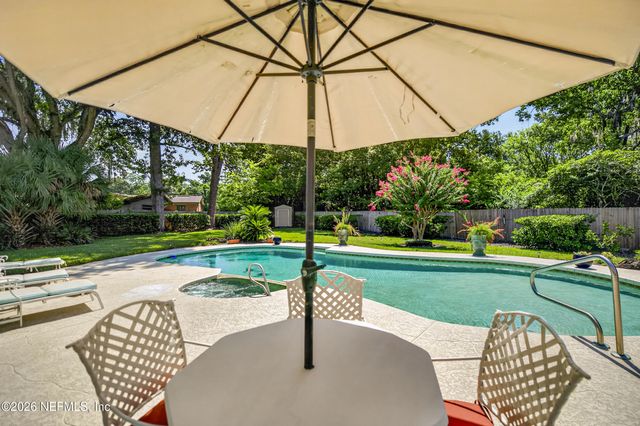 2432 JOSE Circle S, Jacksonville, FL 32217