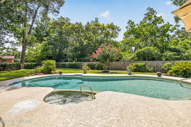 2432 JOSE Circle S, Jacksonville, FL 32217