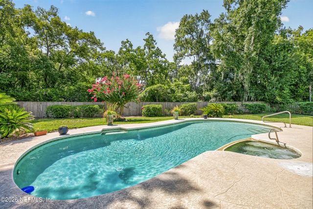 2432 JOSE Circle S, Jacksonville, FL 32217