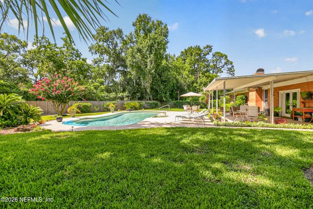 2432 JOSE Circle S, Jacksonville, FL 32217