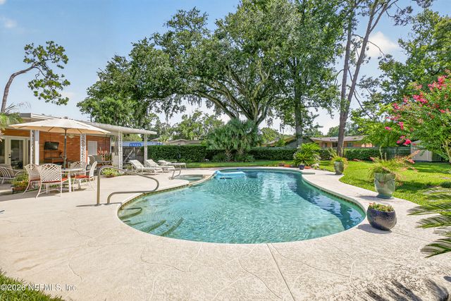 2432 JOSE Circle S, Jacksonville, FL 32217