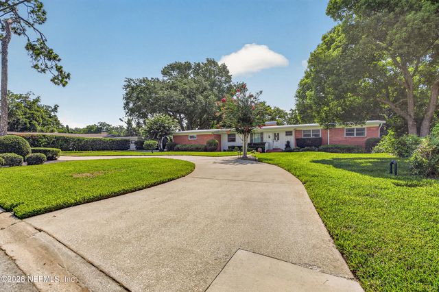 2432 JOSE Circle S, Jacksonville, FL 32217